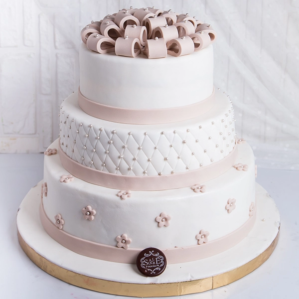 Ivory Pearl Wedding Cake